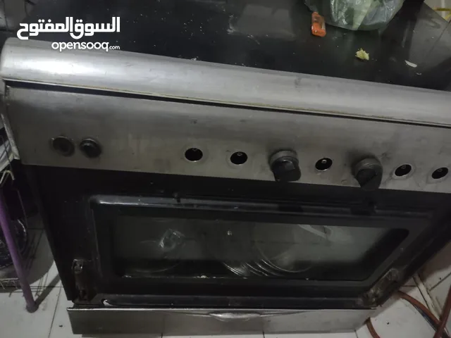 أدوات مدبخ عرطه فرن ثلاجة سماعة ترميس الواح خشب تبع التسريح وسري الكل ب 36الف يمني