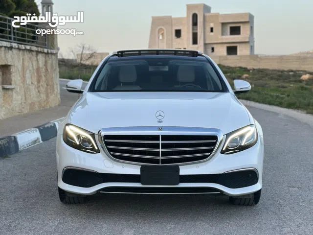 E300   ᄉ Mercedes-Benz