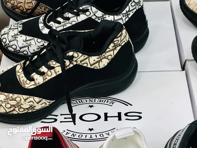 Other Comfort Shoes in Tripoli