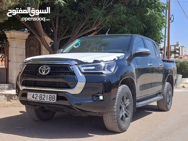 Used Toyota Hilux in Amman