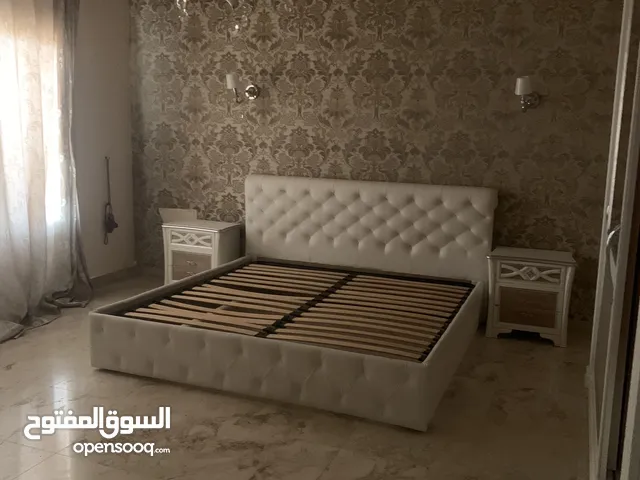 600 m2 More than 6 bedrooms Villa for Rent in Tripoli Janzour