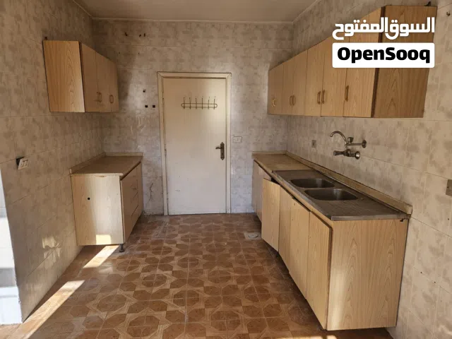 مطبخ مستعمل للبيع مع المجلى