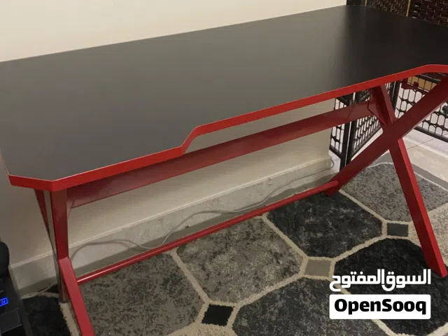 Gaming Desk – Like New  Cable Management & Headset Holder  Black/Red