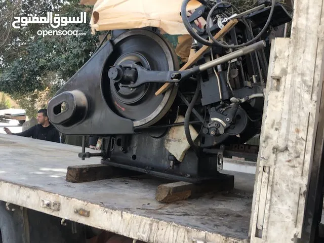 السلام عليكم  يوجد  مطبعة متكاملة للبيع  ماكينة اوفست ربع فرخ GTO واحد لون  عدد ثلاثة ماكينات مروحية