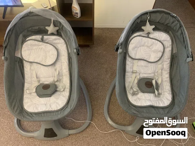 كرسي هزاز (دوار) عدد 2 مستعمل شهرين فقط   جدا نظيف ماركه Kidilo الالمانية