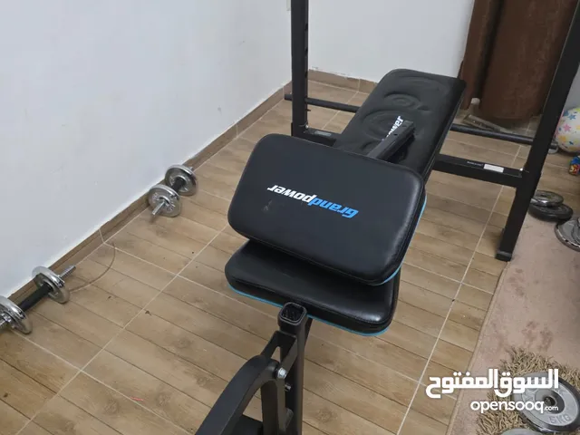 بنش بحالة ممتازة للبيع