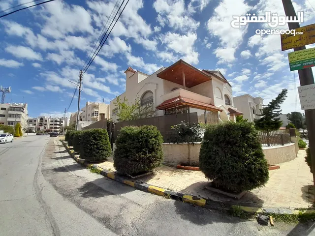 600m2 More than 6 bedrooms Villa for Sale in Amman Swefieh