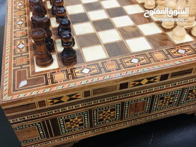 شطرنج - صندوق خشبي مطعم بالصدف