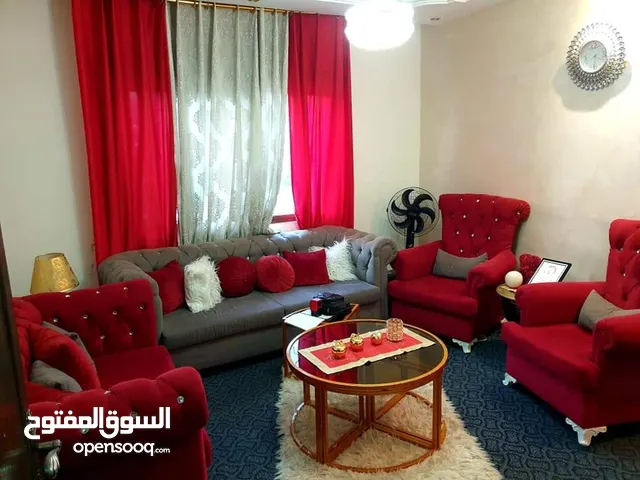 118 m2 5 Bedrooms Apartments for Sale in Amman Dahiet Al-Istiqlal