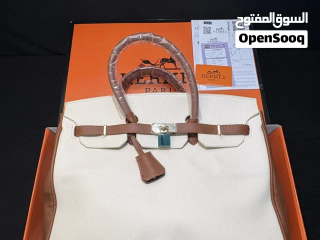 Hermès Birkin handbag is a color-block design