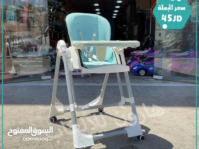كرسي طعام و مرجيحه و تخت للنوم تناسب عمر 4 اشهر الي 4 سنوات مواصفات عالية جدا