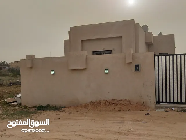 منزل للبيع بناء حديث في تاجوراء سيدي خليفة بالقرب من جامع ضيوف الرحمن قريبة عالرئيسي