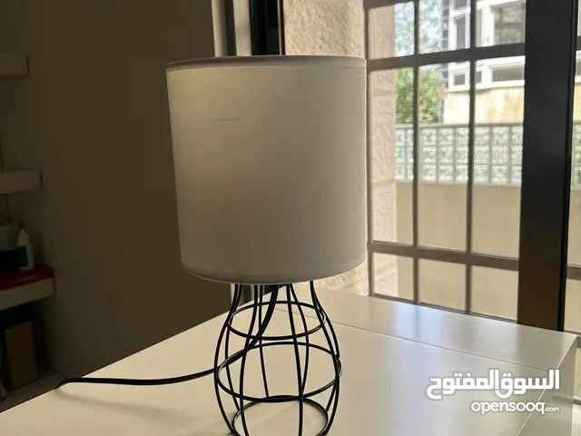 Table lamp