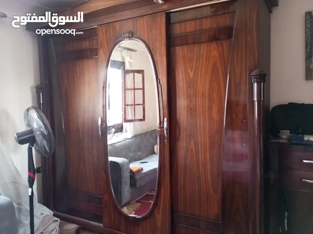 غرفة نوم للبيع بحالة جيده بالمرتبة