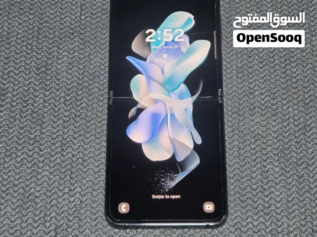 Samsung Galaxy Z Flip 4 - Gray 128GB سامسونج زد فليب 4 رمادي حالة جيدة جدا