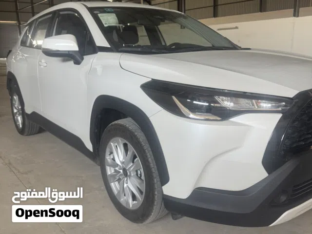 2025 تويوتا كورولا كروس Standard