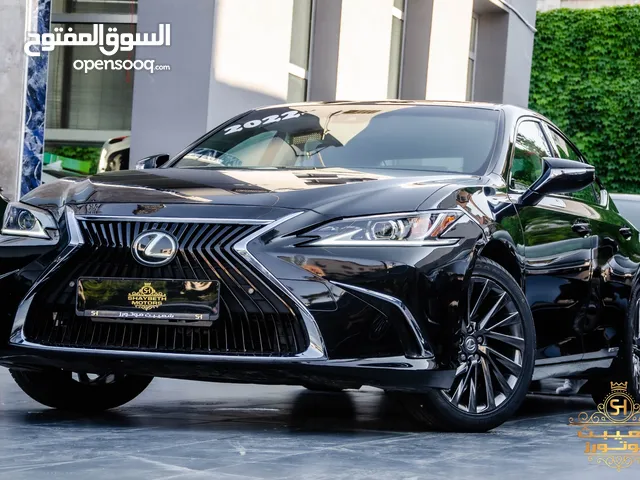 Lexus Es300h 2022 قطعت مسافة 11,000 كم فقط