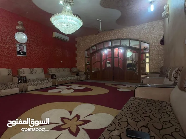 386 m2 More than 6 bedrooms Townhouse for Sale in Basra Hakemeia