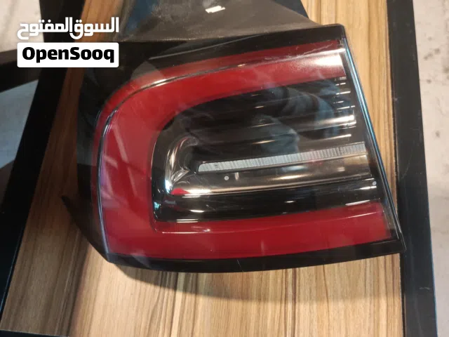 ضو تسلا خلفي شمال  بحاله ممتازة