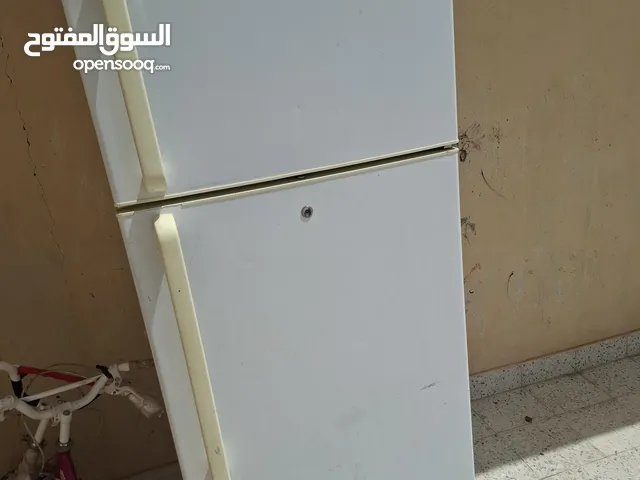 ثلاجة مستعمل