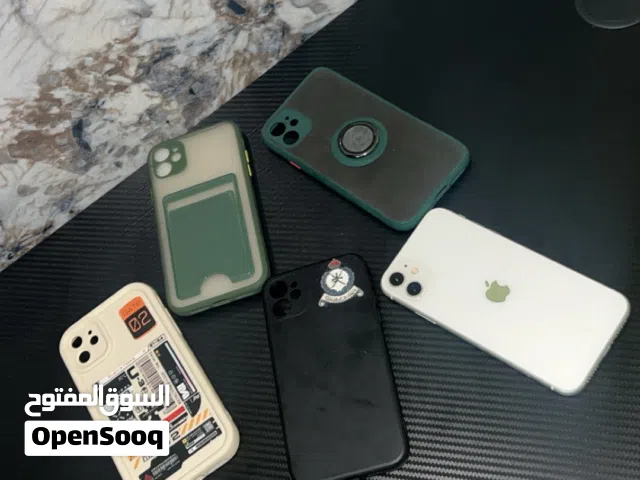 Apple iPhone 11 128 GB in Al Dakhiliya