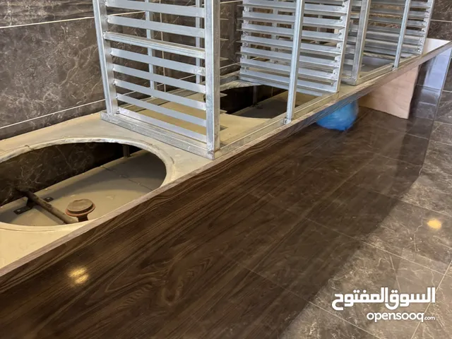 بسطات بيع للحلويات
