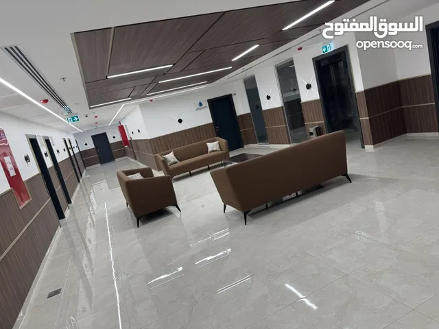مكاتب للايجار في رام الله مساحات مختلفة ومفتوحه