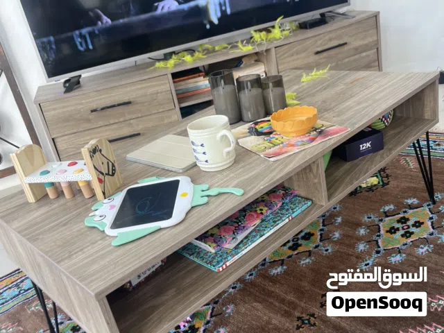 Coffee table + tv unit