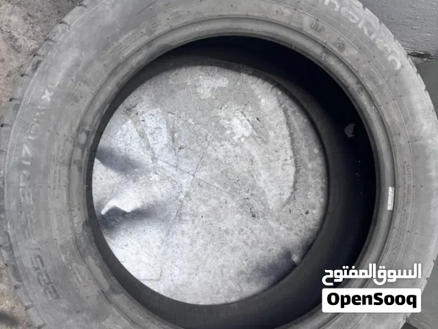 أطارات وعجلات نوكيان من ألمانيا  مستعملة مقاس 17. /255/55