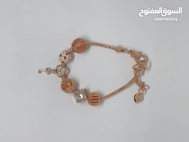 أساور يد مميزة