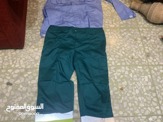 ملابس مهنيه للبيع. تصلح الكازيات والأعمال الخارجيه