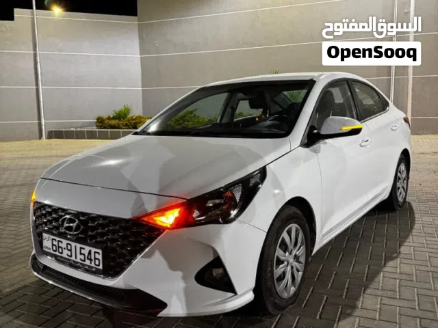 2022 Hyundai Accent Standard