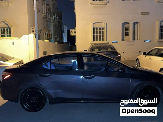 طاسات كرولا للبيع مع التواير موديل 2025