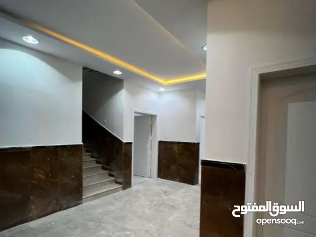 320 m2 More than 6 bedrooms Villa for Rent in Mecca Al Haram