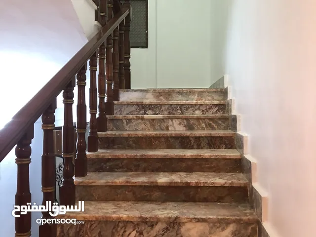 300 m2 4 Bedrooms Apartments for Rent in Tripoli Al-Nofliyen