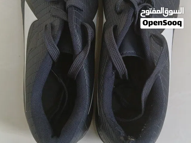 حذاء كرة قدم براغي السعر نهائي