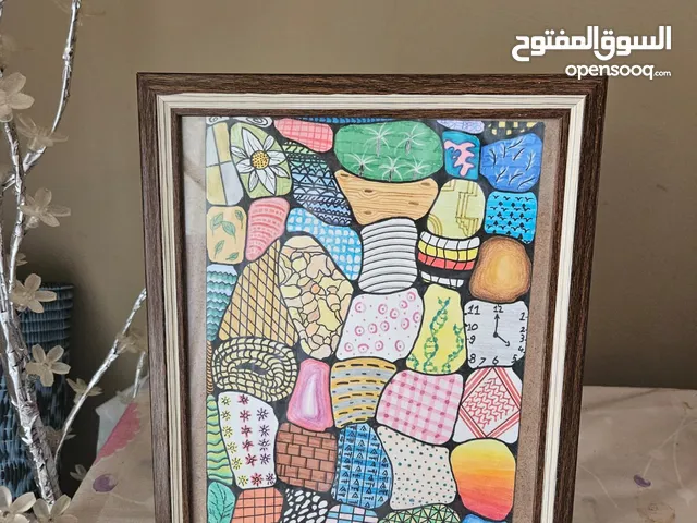 لوحة فنية بالالوان الخشبية تصلح للهدايا والديكور وهي من وحي خيالي