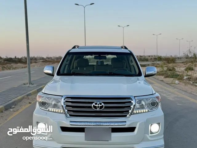 Used Toyota Land Cruiser in Jumayl