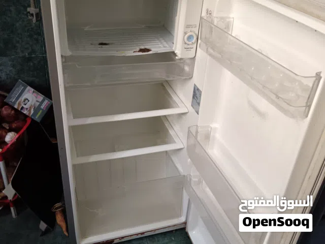 Selling LG fridge