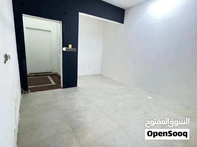 Semi Furnished Monthly in Muscat Azaiba