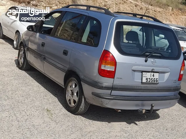 Used Opel Zafira in Mafraq