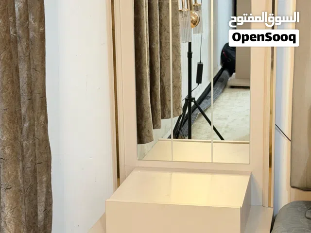 غرفة نوم للبيع 8 قطع