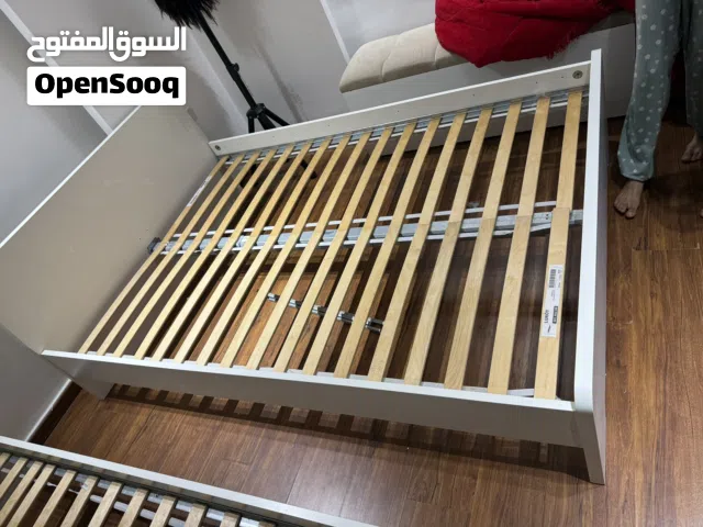 تخت مفرد ونص