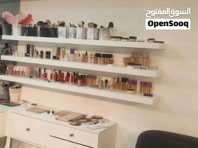 صالون سيدات للبيع في الصويفيه موقع مميز