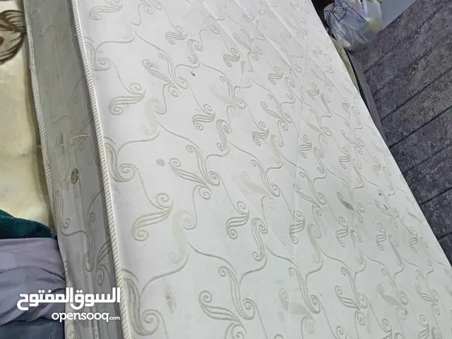 فرشه امريكيه زمبركيه ضغط كامل بحال جديد للبيع المكان طبربور خلف اسواق الدره