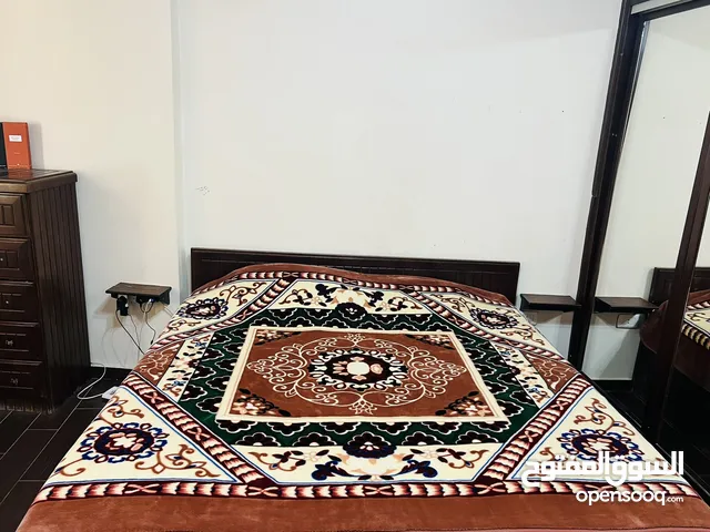 غرفة نوم ماستر خشب زان ممتاز للبيع بسعر مغري