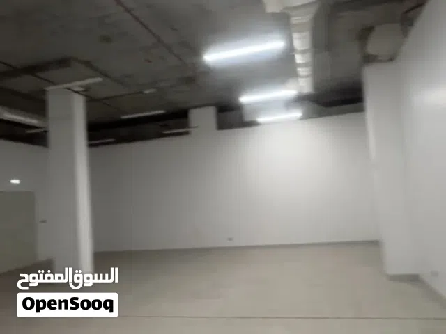 للايجار مخزن بالشويخ مساحه 220 متر مكيف