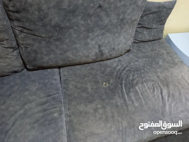 طقم مستعمل للبيع حرف L+ثنائيه كل اشي موجود بالصورة