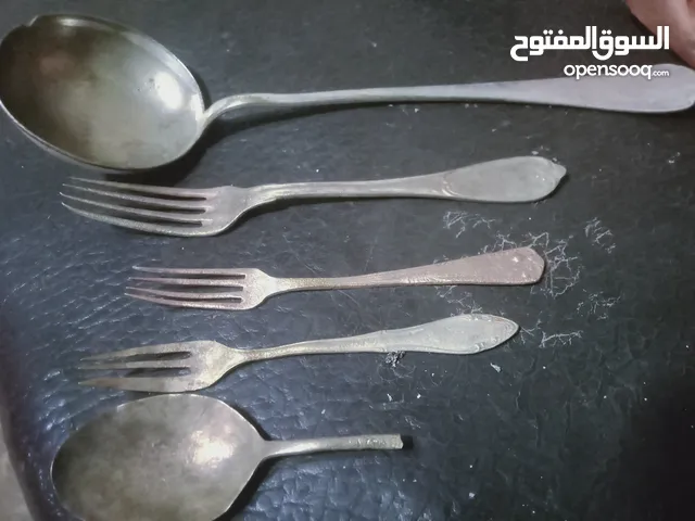 شوك وملاعق قديمه ماركات مختلفه