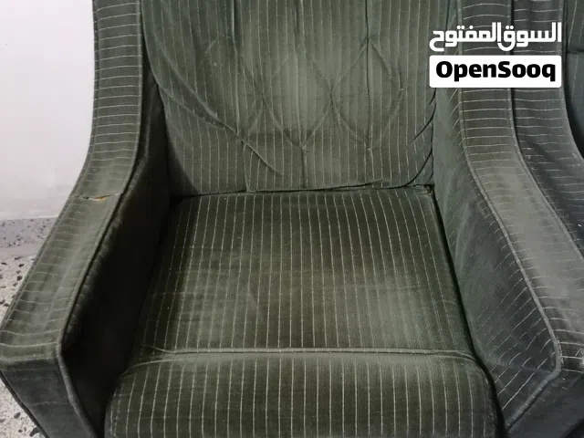 تخم قنفات 10 مقاعد مستعملة متضررة